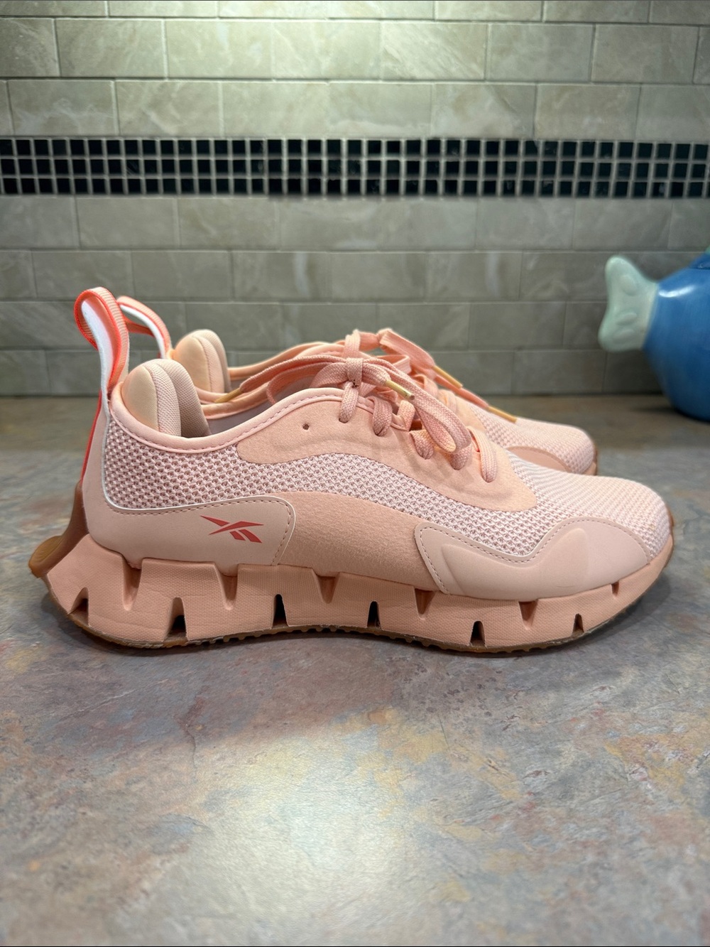 Reebok Zig Dynamica Aura Orange Pink Running Sneakers 9.5 NWOT